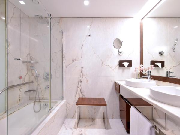 Porto Palácio Hotel by The Editory : photo 5 de la chambre chambre double exécutive