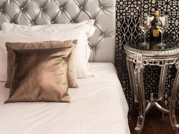 Domus Superior : photo 4 de la chambre chambre double supérieure avec balcon - vue sur canal