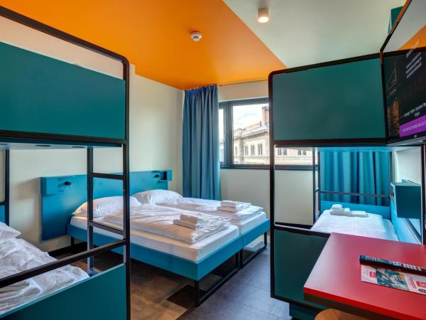 MEININGER Budapest Great Market Hall : photo 1 de la chambre chambre familiale standard