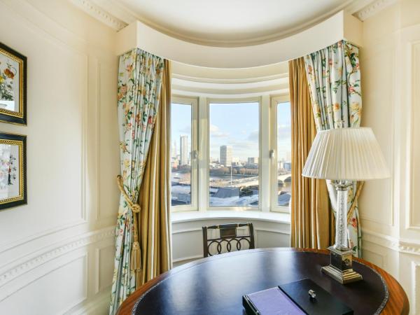 The Savoy : photo 2 de la chambre suite personality - vue partielle sur fleuve