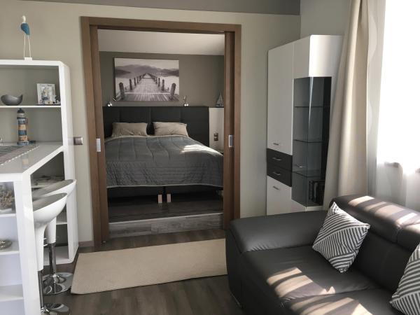 Calypso Lakeside Rooms & Lux Apartments : photo 10 de la chambre suite avec jacuzzi