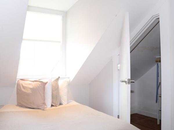 Comfy Beacon Hill Studio Great for Work Travel #13 : photo 2 de la chambre studio