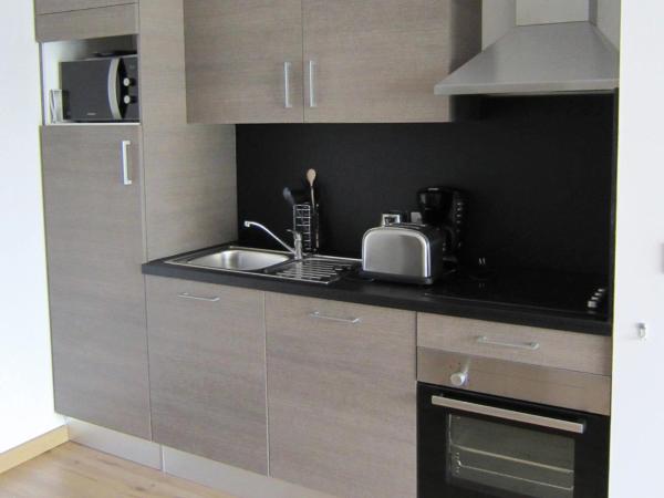 Lagrange Vacances Les Patios Eugénie : photo 1 de la chambre studio (2 adultes)