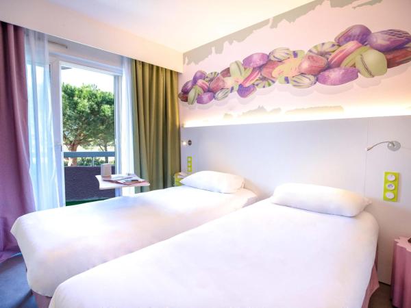ibis Styles Fréjus St Raphael : photo 2 de la chambre chambre lits jumeaux standard