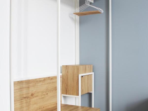 City View Naples : photo 4 de la chambre chambre double avec salle de bains privative