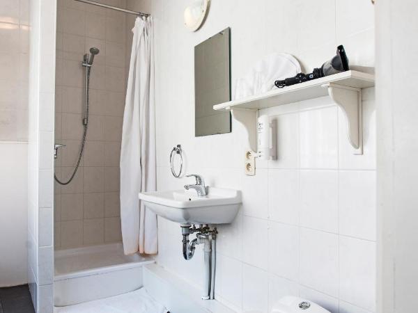 Hotel Cathedral Gent Centrum : photo 7 de la chambre chambre double avec coin salon