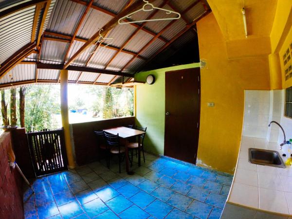 Rock Inn Bailan : photo 2 de la chambre bungalow 1 chambre