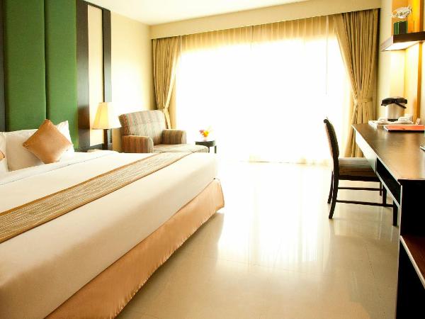 Intimate Hotel Pattaya - SHA Extra Plus : photo 1 de la chambre chambre deluxe double ou lits jumeaux