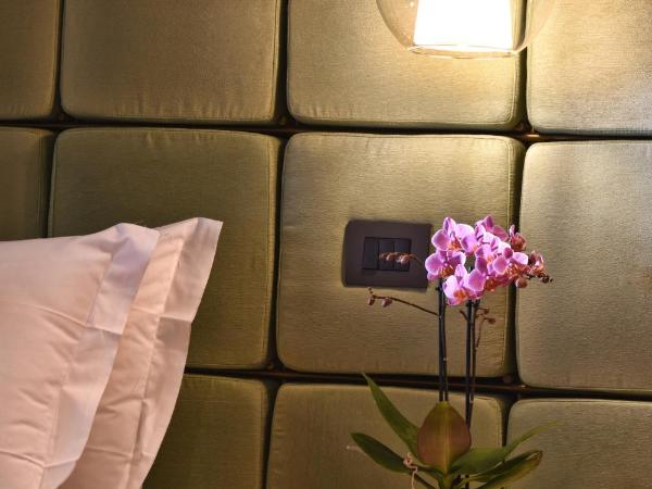 Hotel Maison Ducal : photo 3 de la chambre chambre double ou lits jumeaux confort avec vue sur le canal