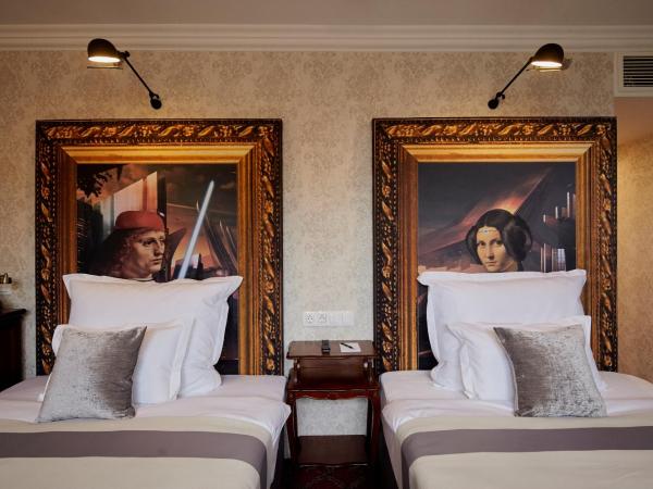Mystery Hotel Budapest : photo 3 de la chambre chambre mystère avec 2 lits doubles