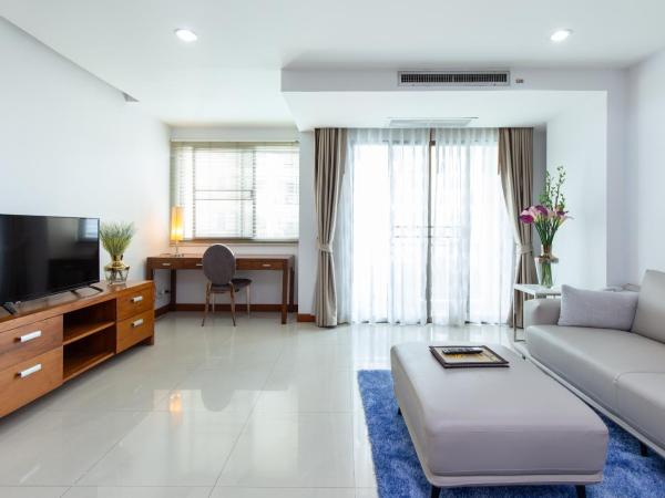 Lasalle Suites Hotel & Residence : photo 2 de la chambre deluxe suite - 1 bedroom with pool view