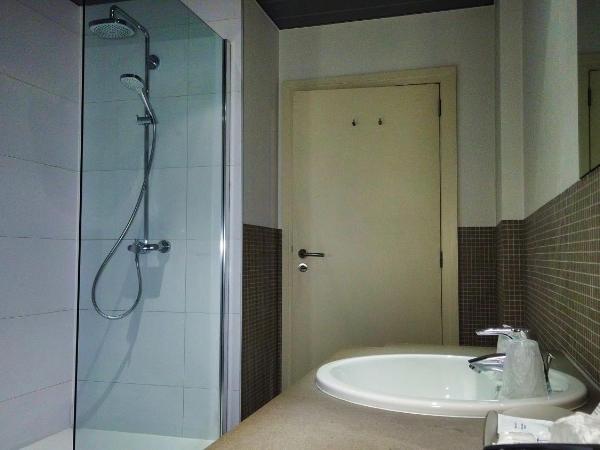 Hotel Bliss : photo 3 de la chambre chambre lits jumeaux