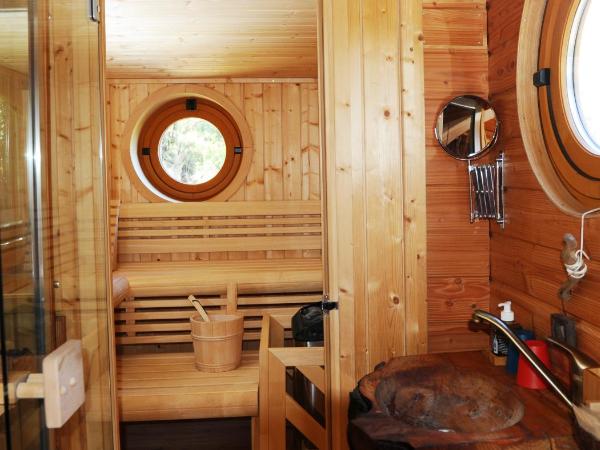 Villa Thalassa Art' B&B : photo 6 de la chambre caravane