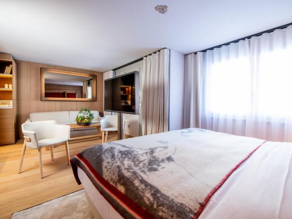 Schweizerhof Zermatt - a Small Luxury Hotel : photo 8 de la chambre suite junior