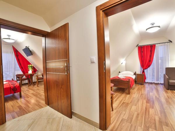 Grand Podhale Resort&Spa- Jacuzzi - Sauna fińska i Łaźnia parowa - Widok na Tatry : photo 9 de la chambre appartement avec vue sur la montagne