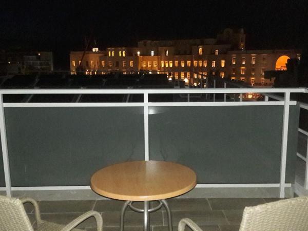 International Hotel : photo 2 de la chambre chambre double supérieure