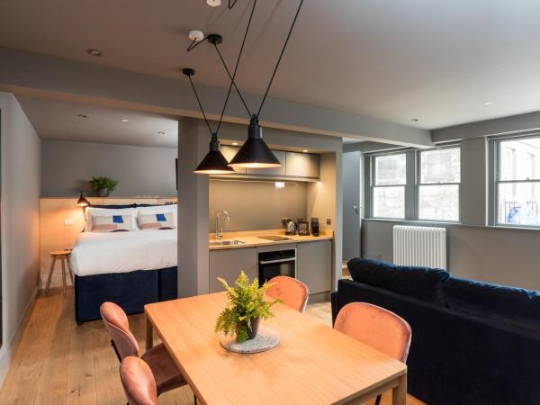 Hiding Space - Trim Street Apartments : photo 8 de la chambre studio supérieur