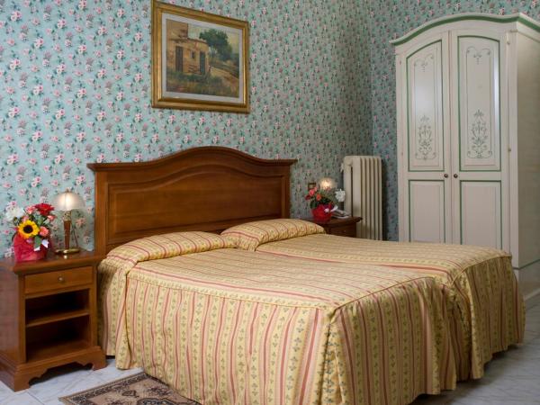 Hotel Beatrice : photo 10 de la chambre chambre lits jumeaux
