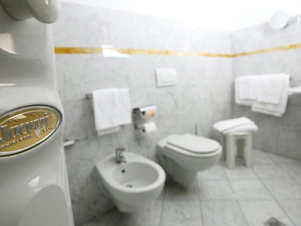 Grand Hotel Duomo : photo 9 de la chambre chambre triple