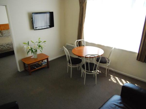 Rosewood Court Motel : photo 1 de la chambre appartement 2 chambres