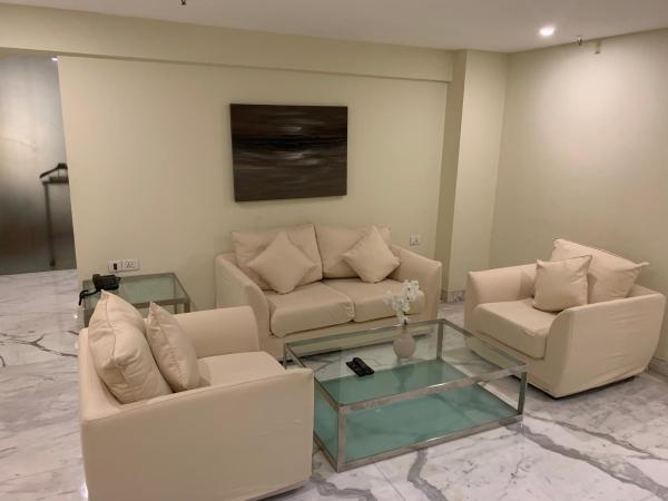 The Manohar Hyderabad : photo 3 de la chambre suite deluxe