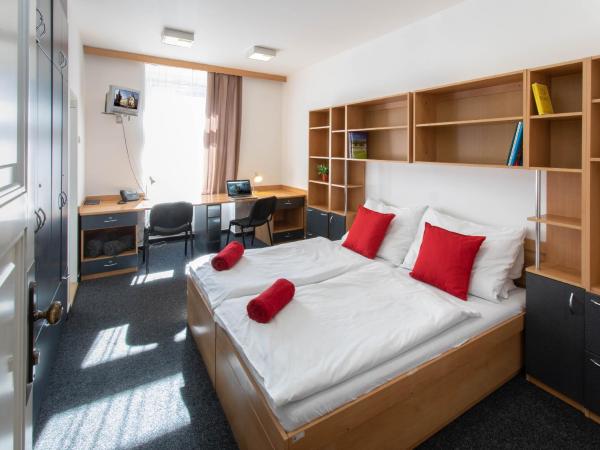 Masarykova Kolej : photo 5 de la chambre chambre double avec salle de bains privative