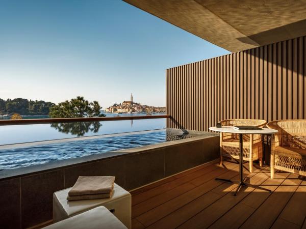 Grand Park Hotel Rovinj by Maistra Collection : photo 1 de la chambre chambre double deluxe - vue sur mer