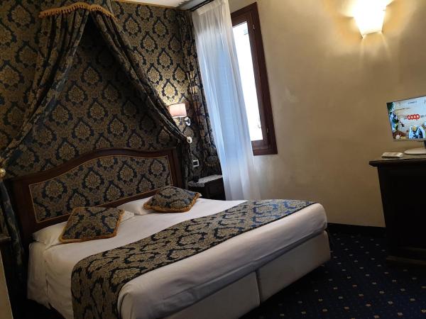 Residenza Rivo Alto : photo 8 de la chambre chambre quadruple - vue sur canal