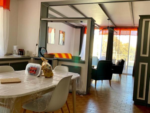 Bungalows Filippi : photo 2 de la chambre appartement côté mer