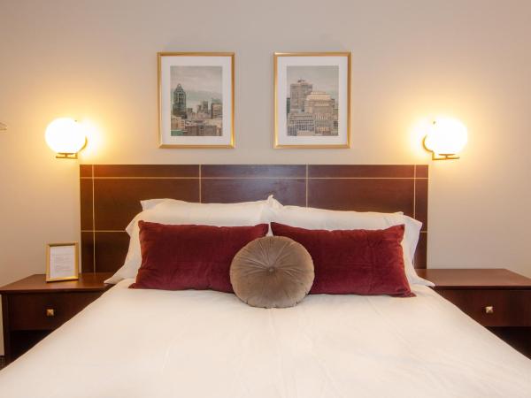 Maison Cartier Montreal : photo 10 de la chambre chambre lit queen-size - vue sur jardin