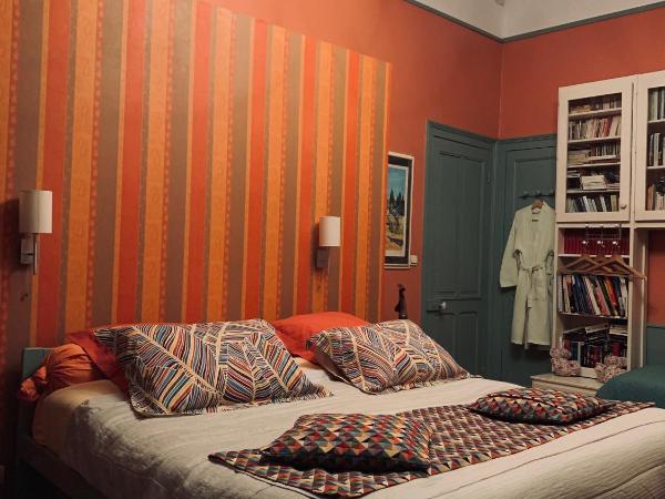 Chambres d'Hôtes Les Foulons : photo 3 de la chambre chambre familiale (2 adultes + 1 enfant)