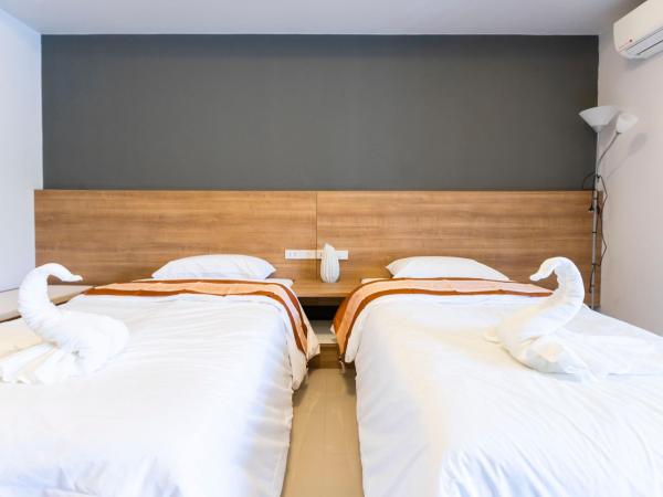 พรนับพันเพลส : photo 9 de la chambre chambre lits jumeaux Économique
