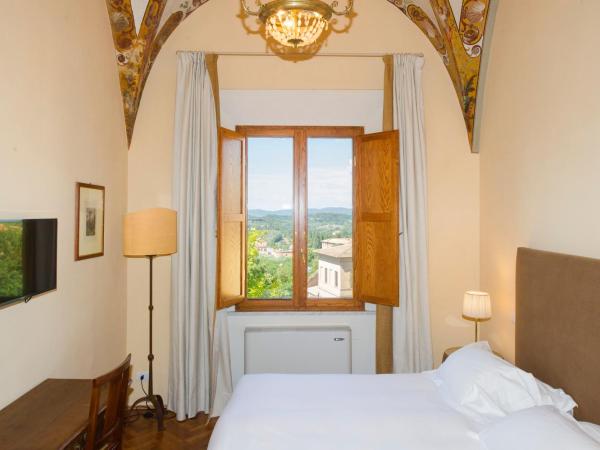 Palazzo Ravizza : photo 4 de la chambre chambre double standard - vue sur jardin