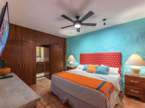 Villa Lola - Adults Only : photo 1 de la chambre chambre lit king-size deluxe