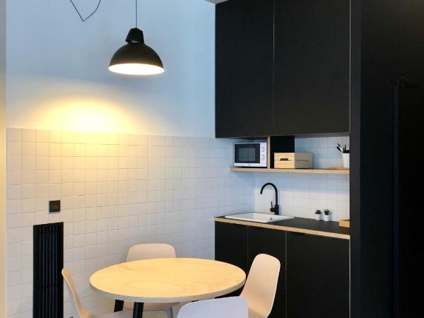 Talo Urban Rooms : photo 10 de la chambre chambre familiale supérieure