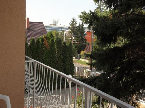 Siesta Apartmanház Balatonfüred : photo 5 de la chambre chambre lit queen-size avec balcon