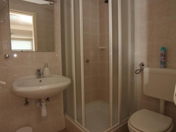 Siesta Apartmanház Balatonfüred : photo 6 de la chambre chambre lit queen-size avec balcon