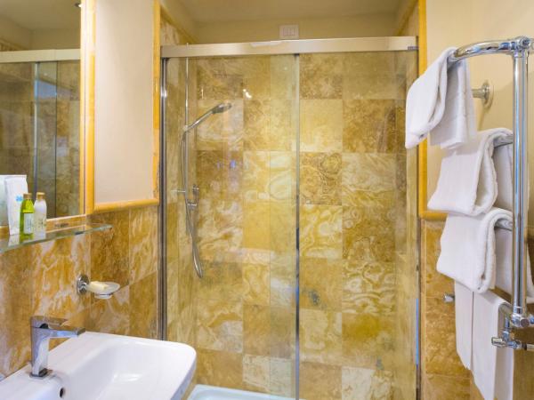 Palazzo Ravizza : photo 2 de la chambre chambre double supérieure - vue sur jardin