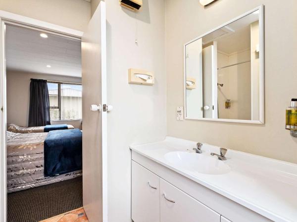 Econo Lodge Canterbury Court Motel : photo 1 de la chambre chambre lits jumeaux