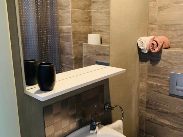 Sea breeze studio : photo 9 de la chambre chambre lit queen-size