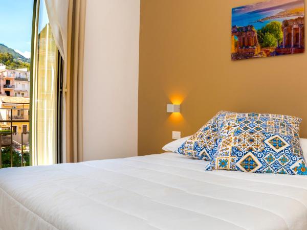 Taormina Bedda Rooms : photo 1 de la chambre chambre double standard