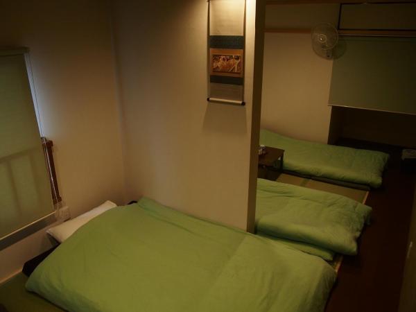 Guesthouse Soi : photo 3 de la chambre chambre triple de style japonais avec salle de bains commune