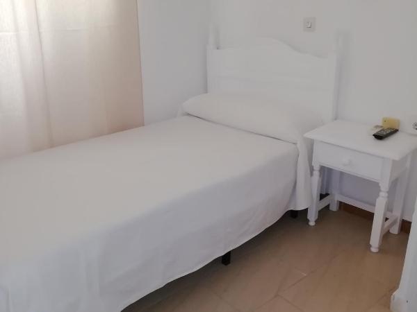 Hostal Sierpes : photo 1 de la chambre chambre simple