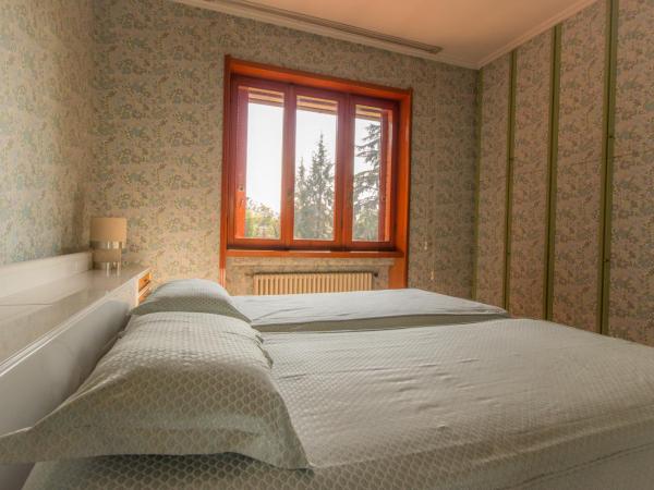 Agriturismo i Quercioli : photo 3 de la chambre chambre lits jumeaux avec salle de bains privative