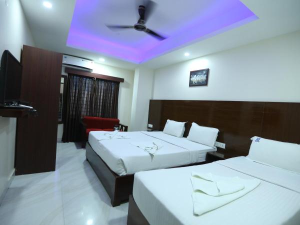 Hotel RR International : photo 2 de la chambre executive triple room (a/c)