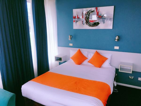 Waterfront Lodge Motel : photo 9 de la chambre chambre double – vue sur lac