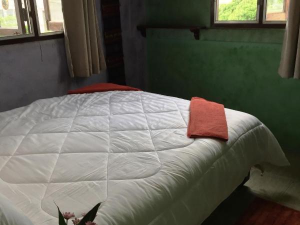 Shanti Lodge : photo 7 de la chambre chambre double avec salle de bains privative