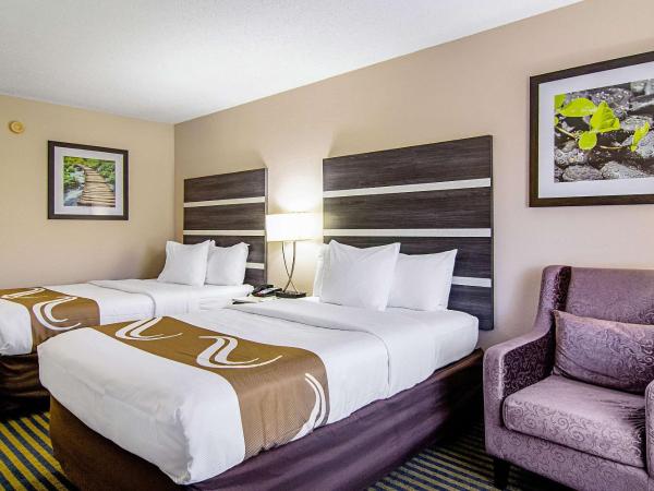 Quality Inn Savannah I-95 : photo 2 de la chambre room with two full size beds - non-smoking