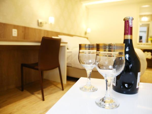 Sant' Martre : photo 3 de la chambre chambre standard lit queen-size