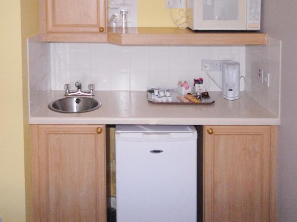 Marlborough House - Guest House : photo 1 de la chambre chambre double avec kitchenette